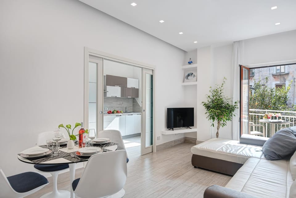 TV and multimedia, Balcony/Terrace, Living room, Dining area