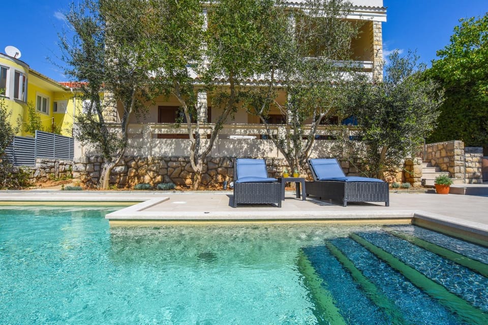Apartments Villa Laura Apartment in Zadar County
