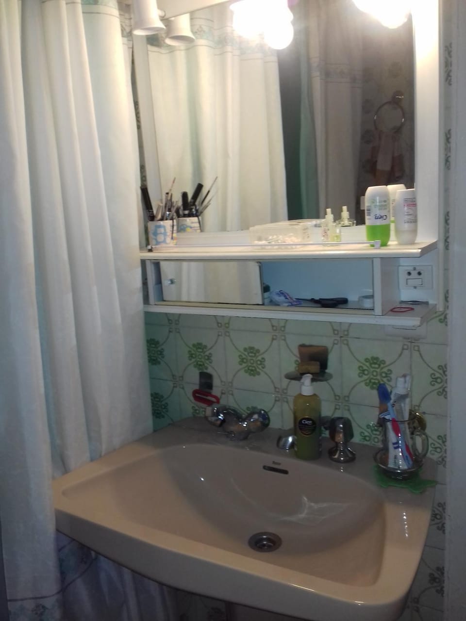 Comfortable House Center (2) Bed and Breakfast in Burgos