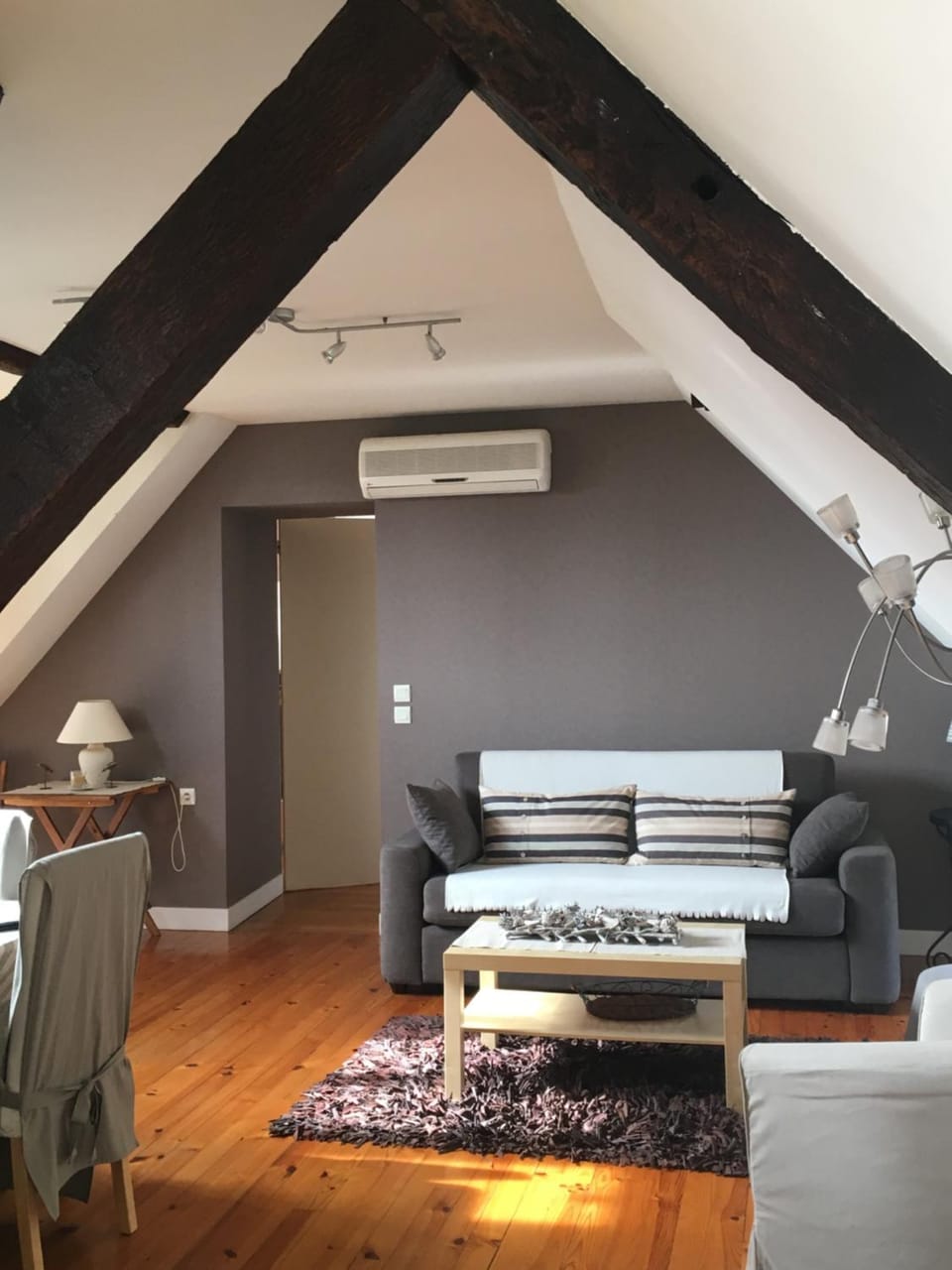 Living room, Seating area, Dining area, air conditioner