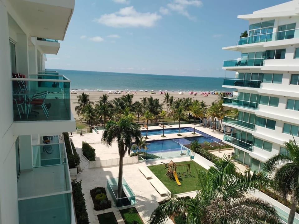 Natural landscape, View (from property/room), Balcony/Terrace, Beach, Sea view, Swimming pool