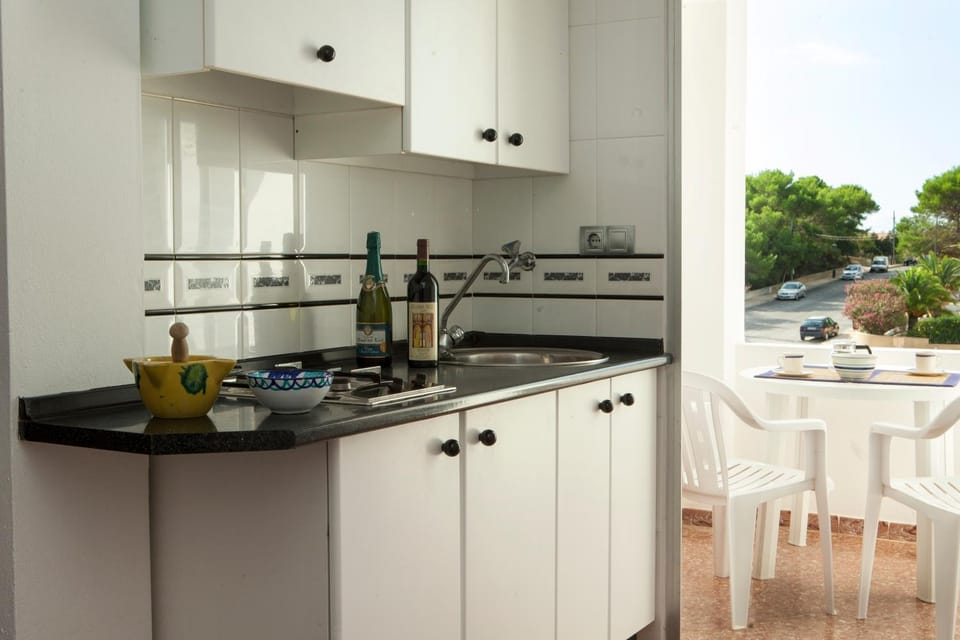 View (from property/room), Kitchen or kitchenette