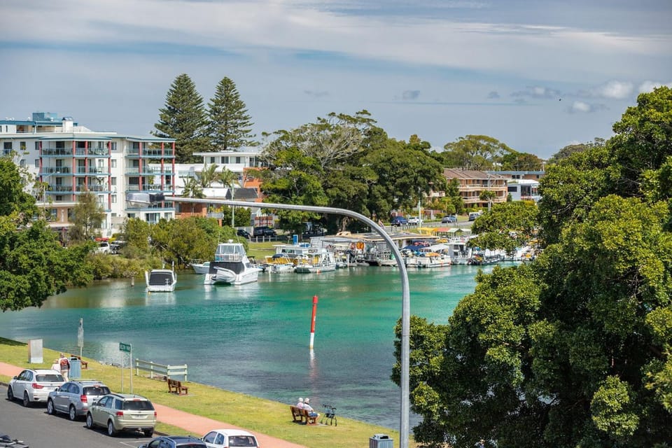The Marina 408 CBD Location Apartment in Forster