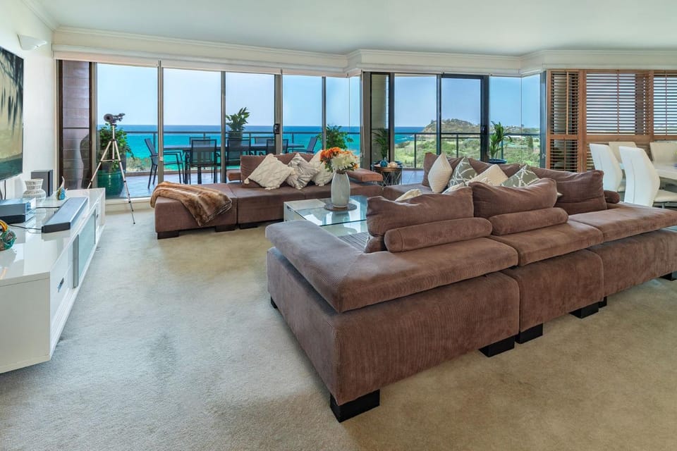 Le Point 702 Luxury and Views Apartment in Forster