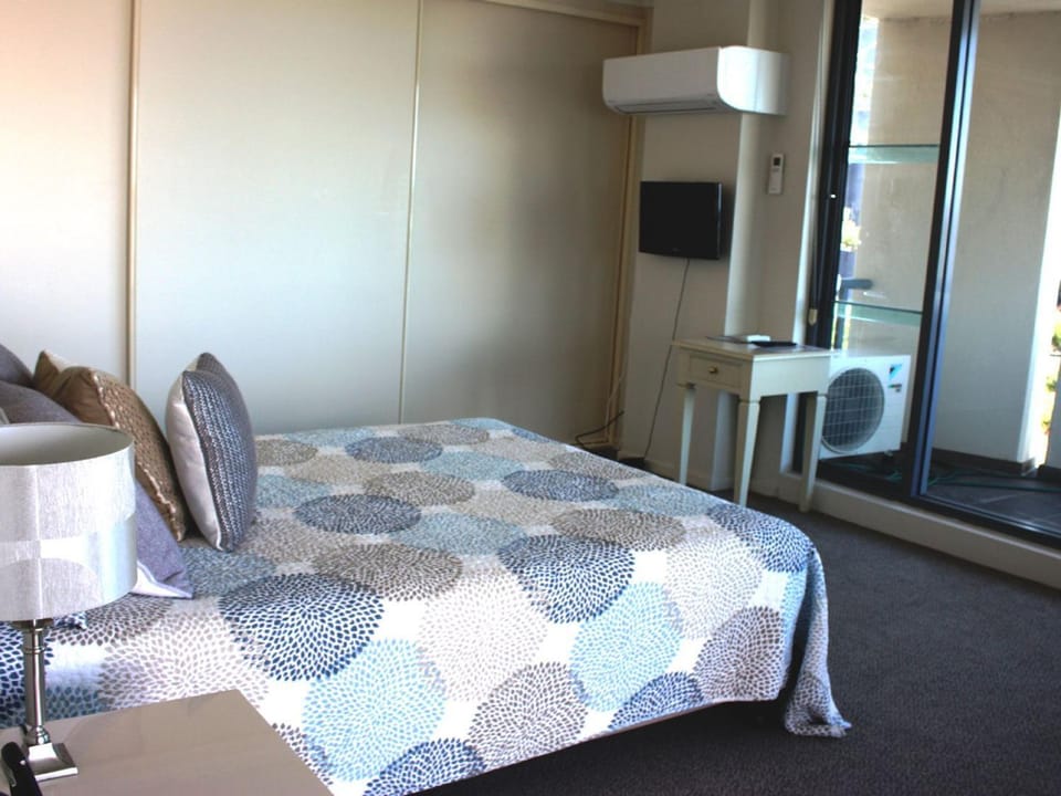 Twin Pines 401 CBD Location Apartment in Forster