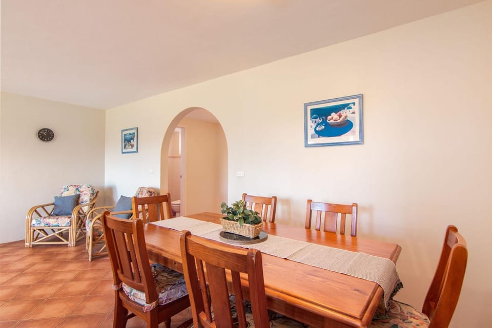 Seaspray 2 Pebbly Beach Apartment in Forster