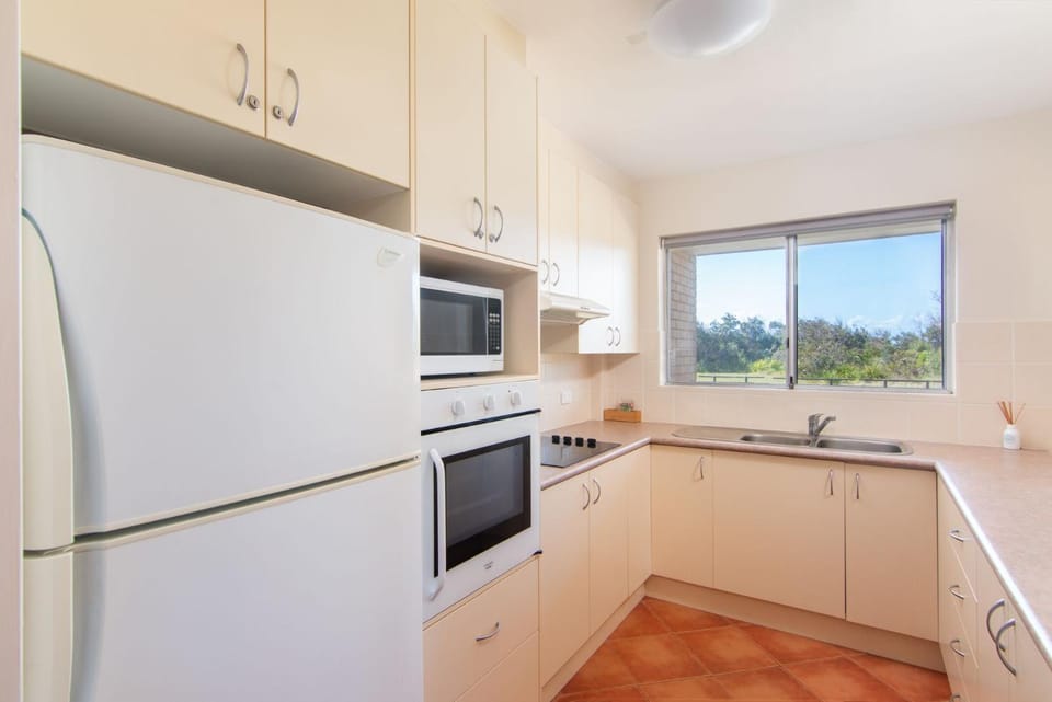 Seaspray 2 Pebbly Beach Apartment in Forster