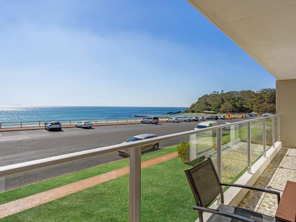 Oceanic 2 On Main Beach Apartment in Forster