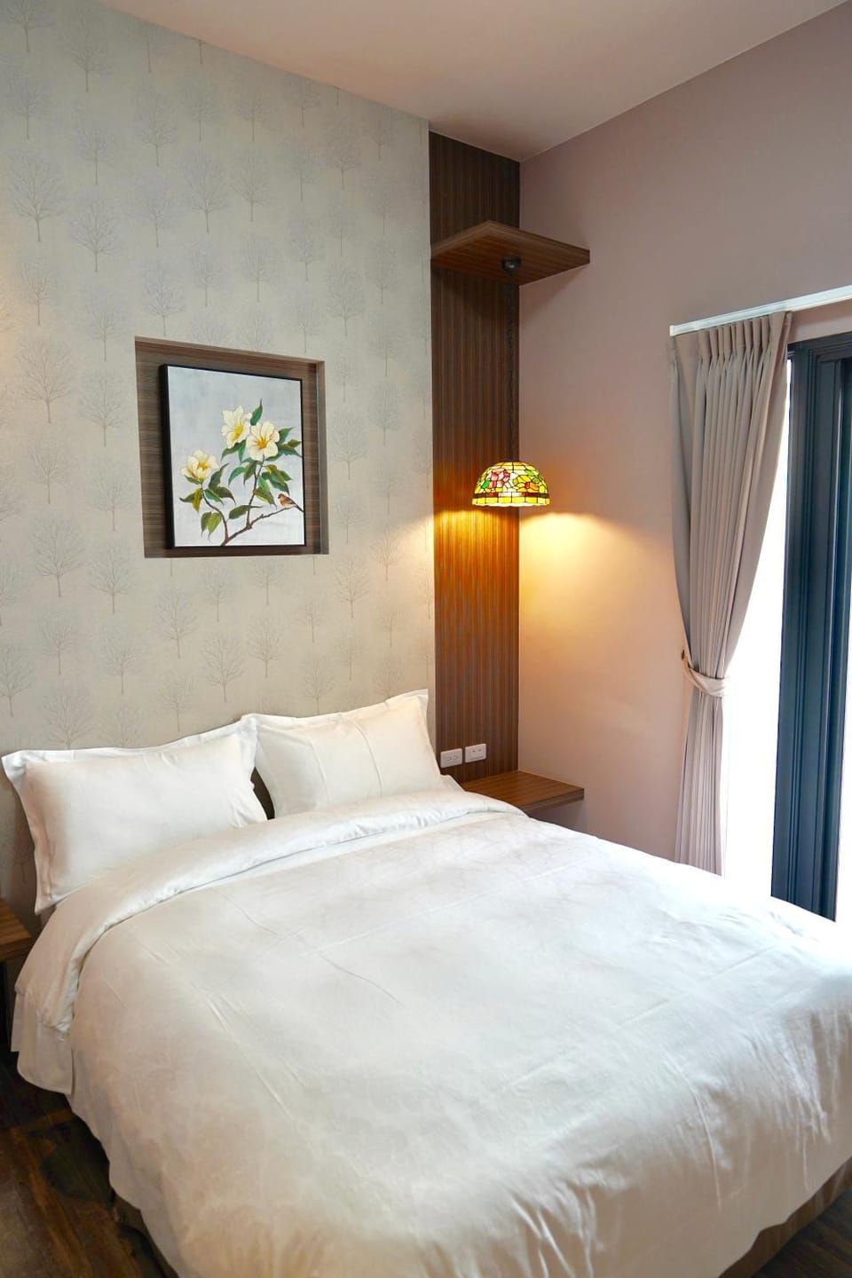 Bed, Photo of the whole room, Bedroom