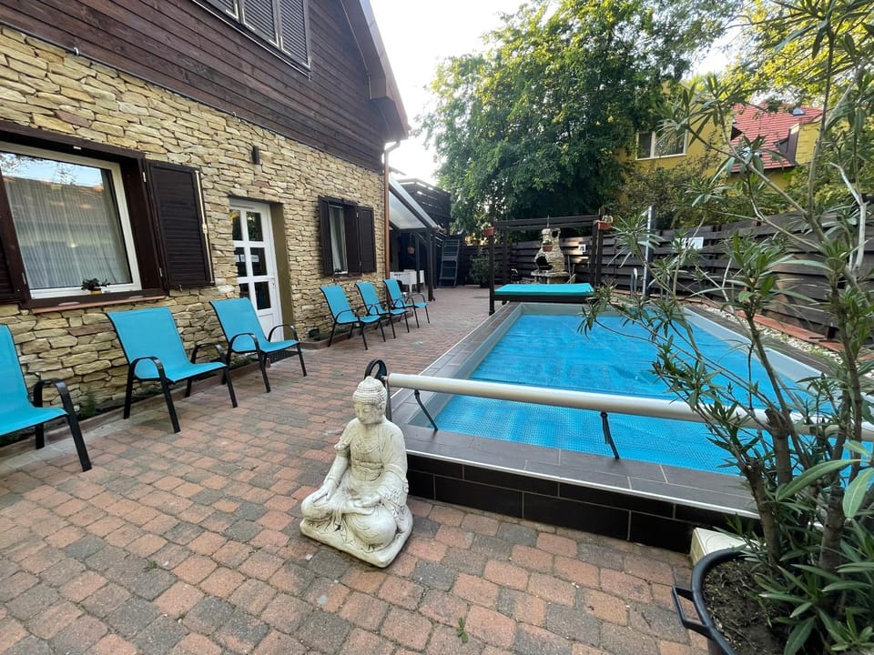 Smeraldo Villa Bed and Breakfast in Siófok