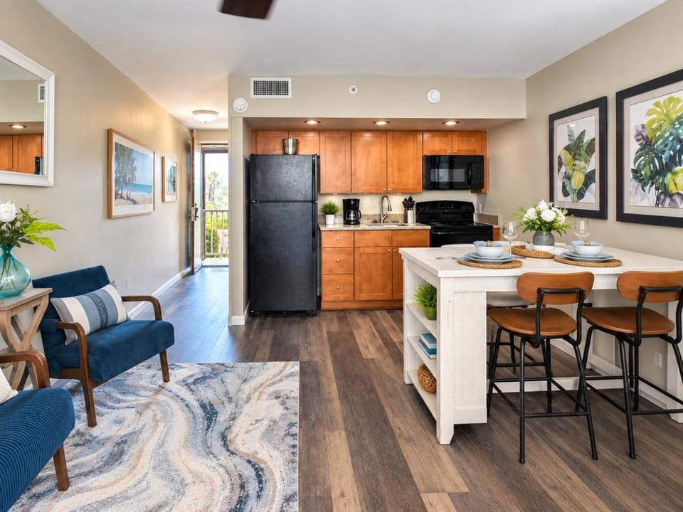 Royal Kahana 318 Studio Condo Apartment in Kahana