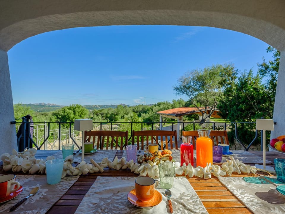 Patio, Lunch