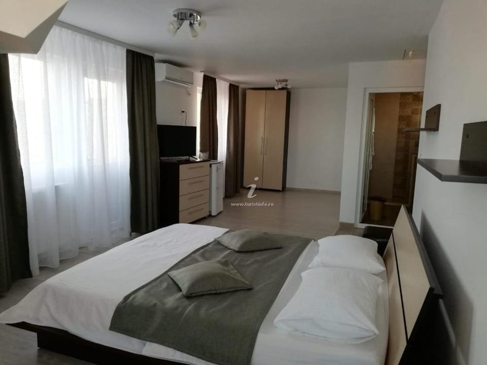 Casa Loro Bed and Breakfast in Constanța County