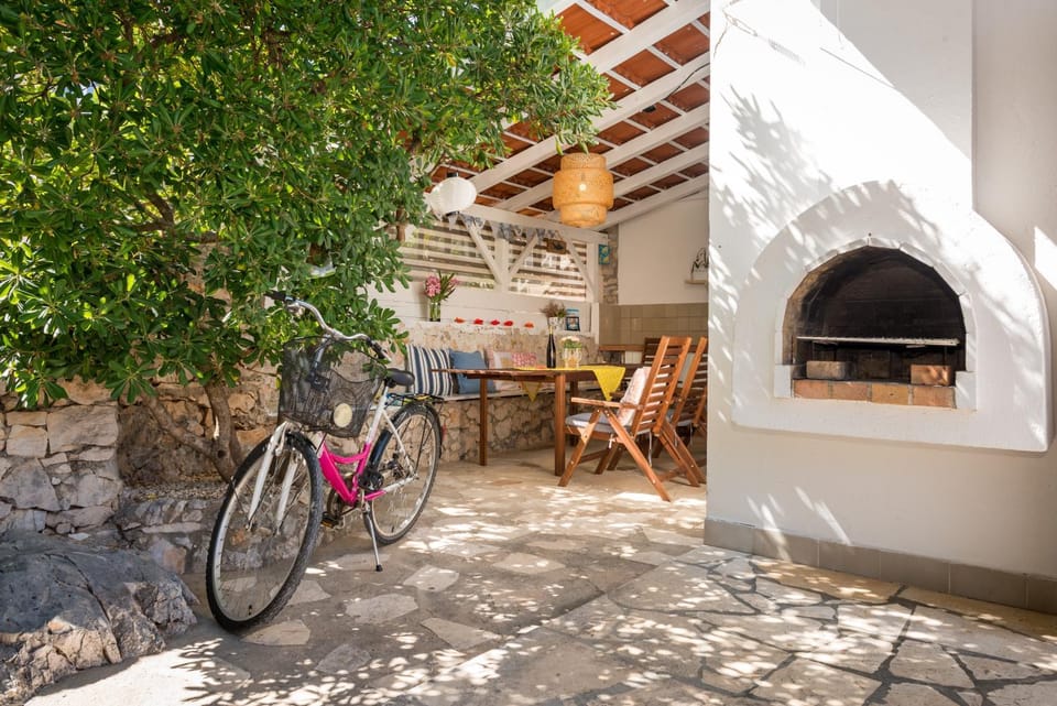 House 60m from the beach Apartment in Šibenik-Knin County, Croatia