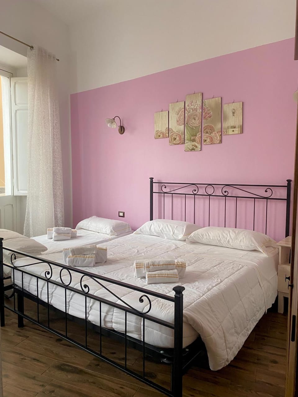 Balcony/Terrace, Bedroom, towels