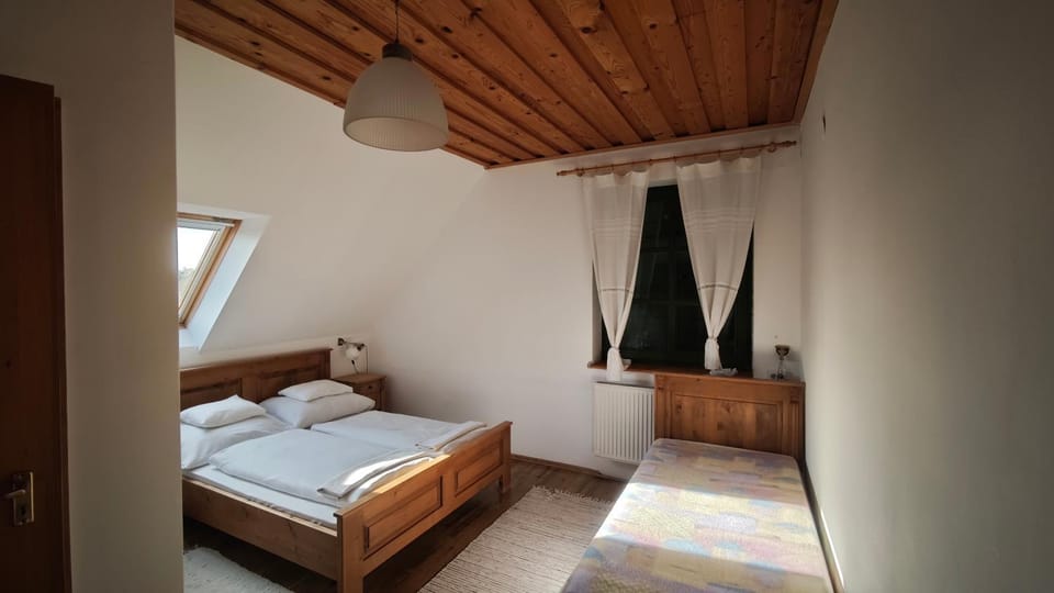 Kolonics Pincészet Vendégház Somló Bed and Breakfast in Hungary