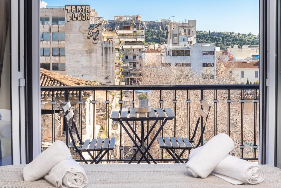 Day, View (from property/room), Balcony/Terrace, City view