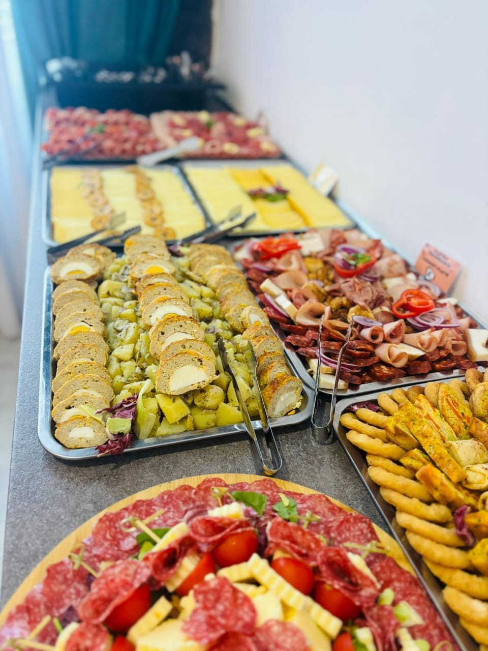 Breakfast, Buffet breakfast
