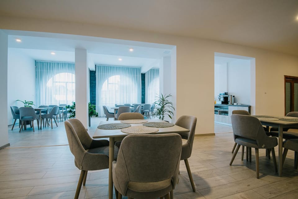 Dining area, Meeting/conference room, Breakfast