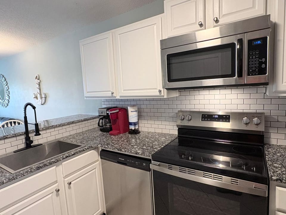 Kitchen or kitchenette, kitchen