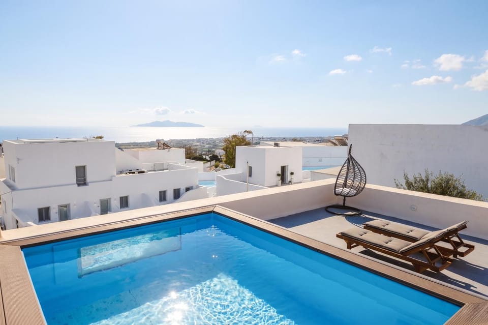 Amaryllis Suites Santorini Apartment in Thera