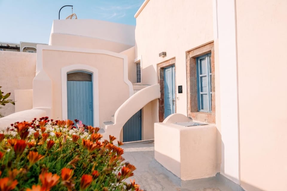 Amaryllis Suites Santorini Apartment in Thera