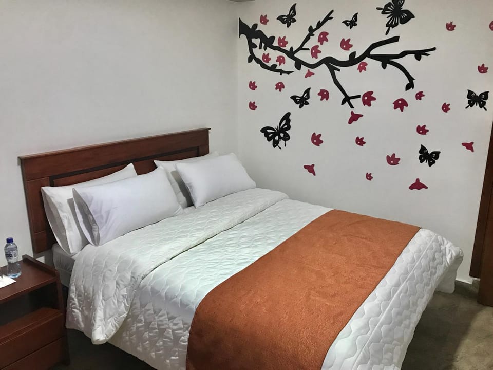 Bed, Photo of the whole room