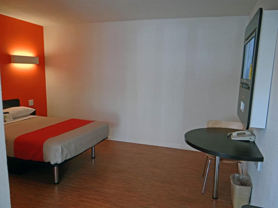 TV and multimedia, Photo of the whole room, Seating area, On site
