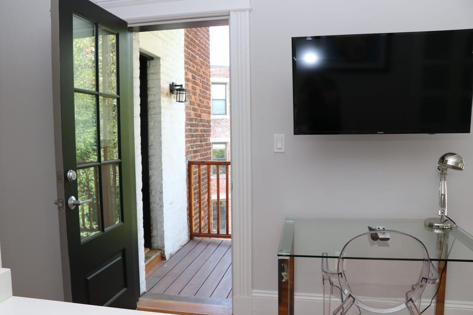 TV and multimedia, Balcony/Terrace