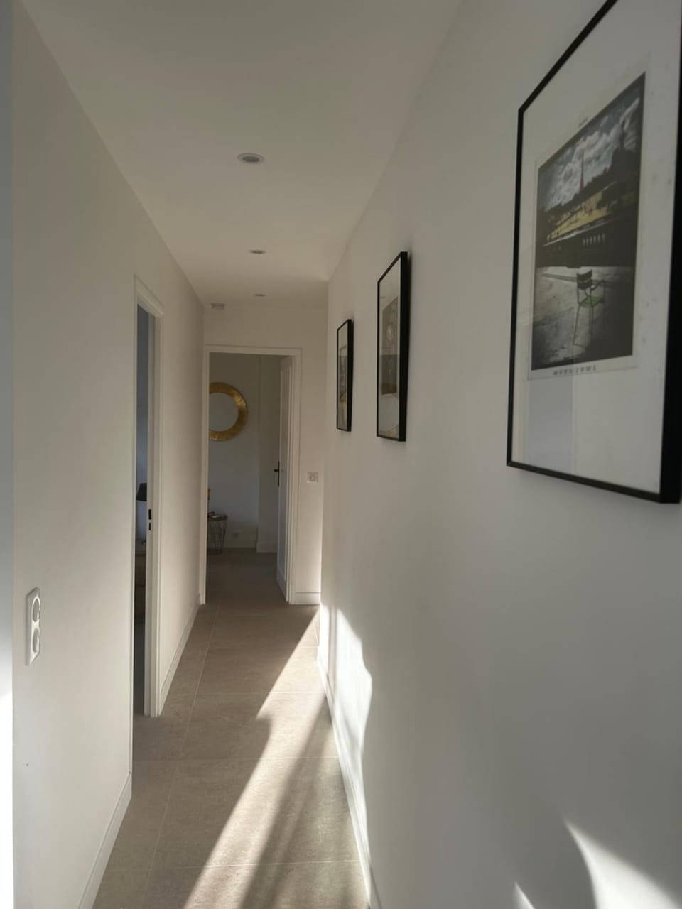 Modern cosy two bedrooms in Cannes , large terrace, 5 minutes from Croisette Apartment in Cannes