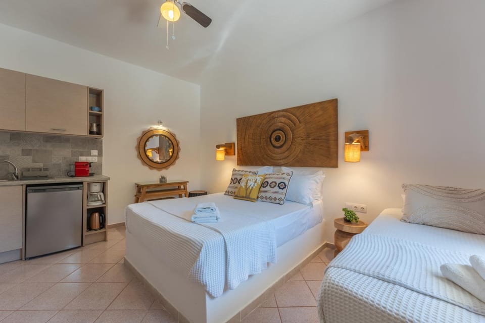 Kitchen or kitchenette, Photo of the whole room, Bedroom, minibar