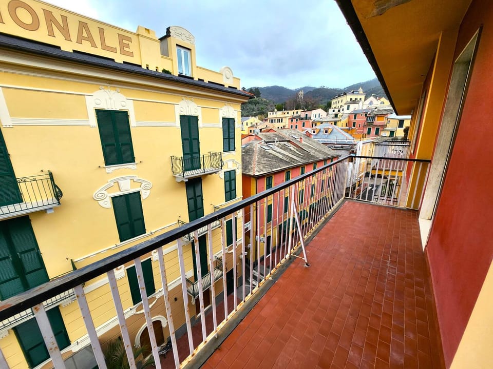 Property building, View (from property/room), Balcony/Terrace