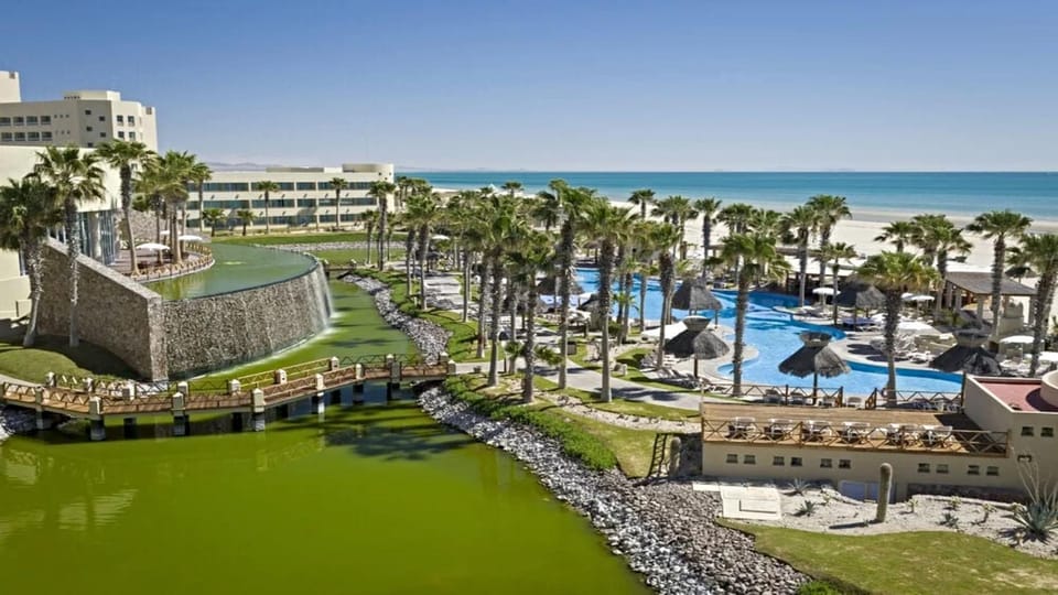 Nearby landmark, Off site, Sea view, Swimming pool