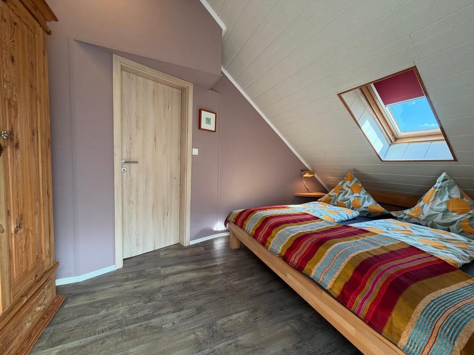 Bed, Photo of the whole room, Bedroom, wardrobe