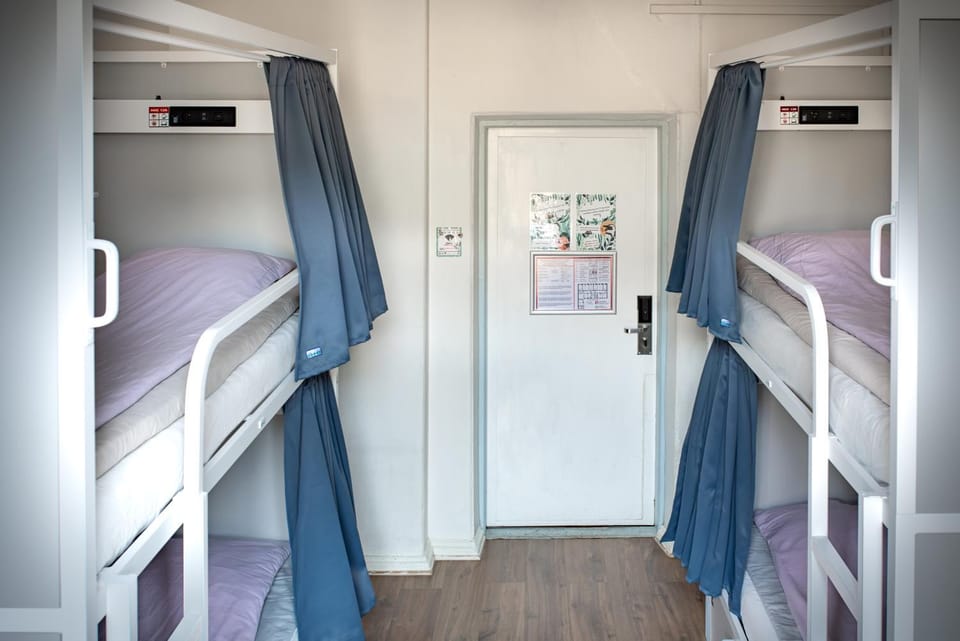 bunk bed