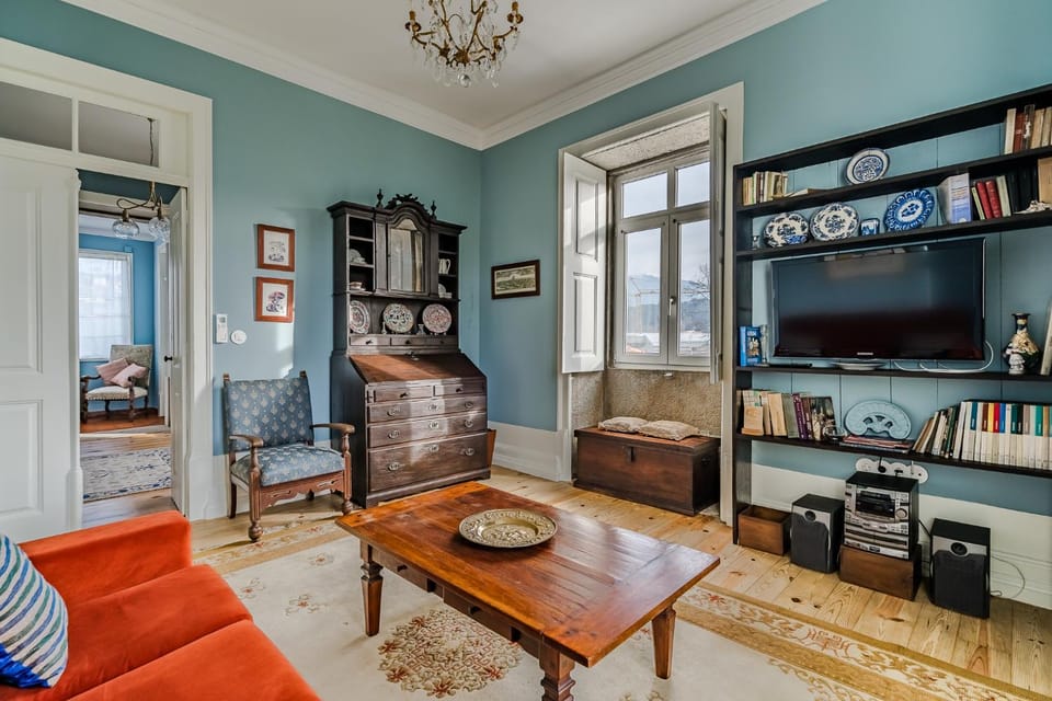 Communal lounge/ TV room, TV and multimedia, Living room