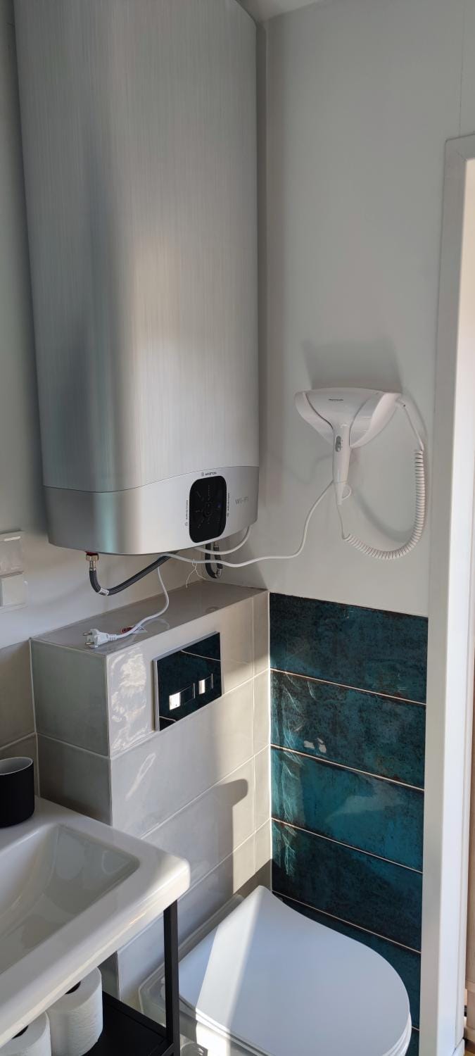 Toilet, Bathroom, heating