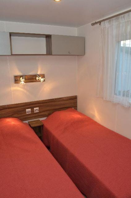 Camping Le Puits Rochais Campground/ 
RV Resort in Château-d'Olonne
