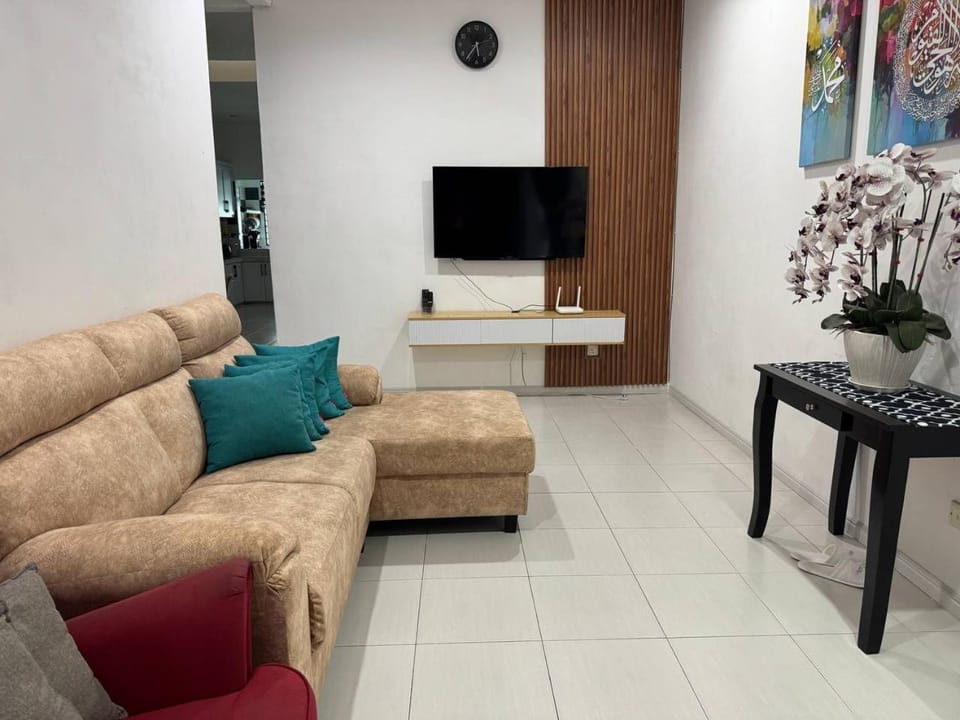 Homestay Samsul Sungkai Apartment hotel in Perak