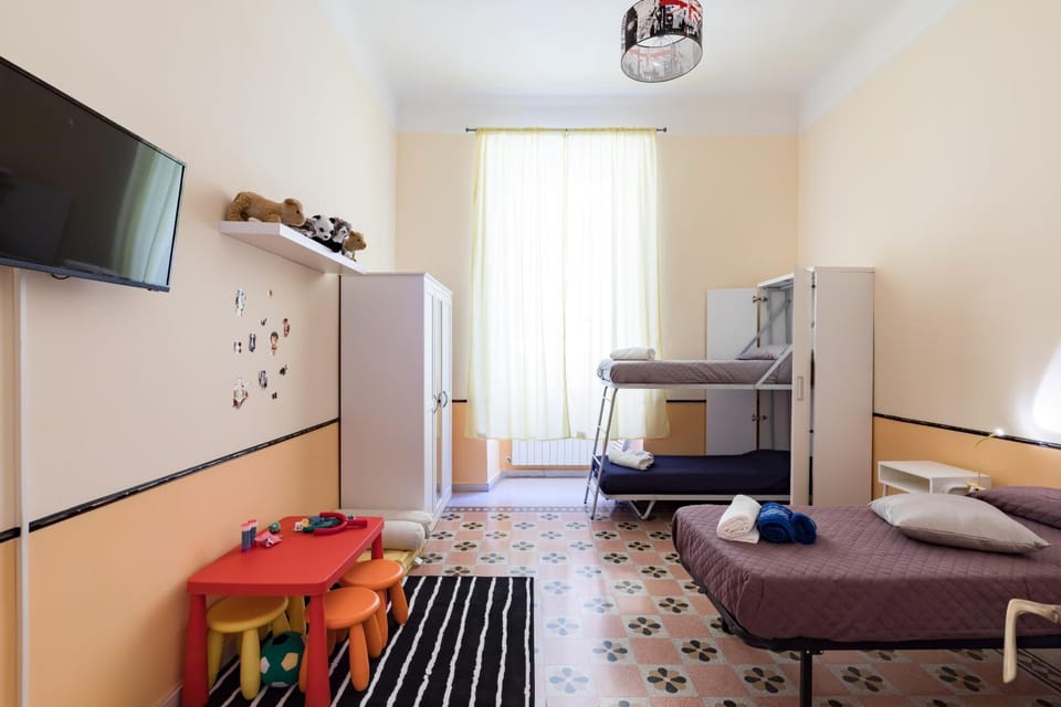 Communal lounge/ TV room, TV and multimedia, Kids's club, bunk bed