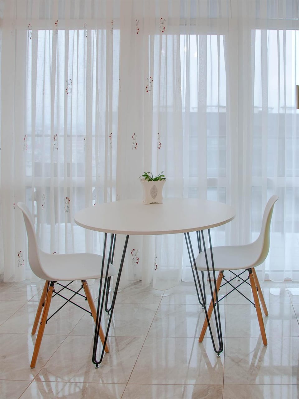 Seating area, Dining area