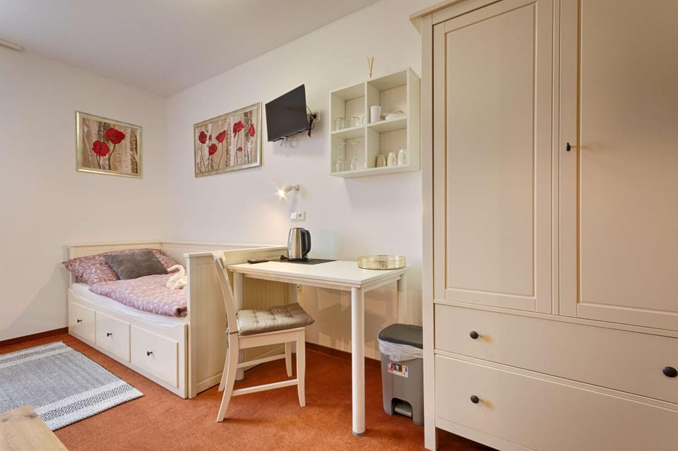Penzion Šmolovy 238 Bed and Breakfast in Czechia