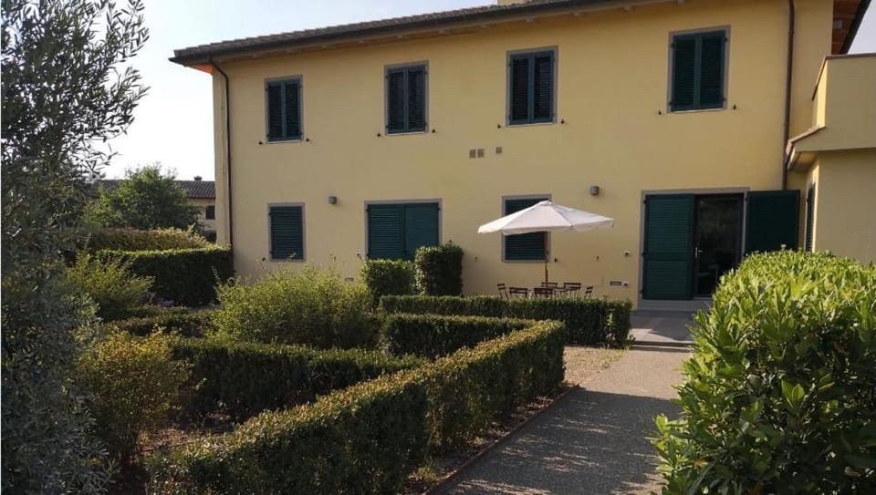 Facade/entrance, Garden