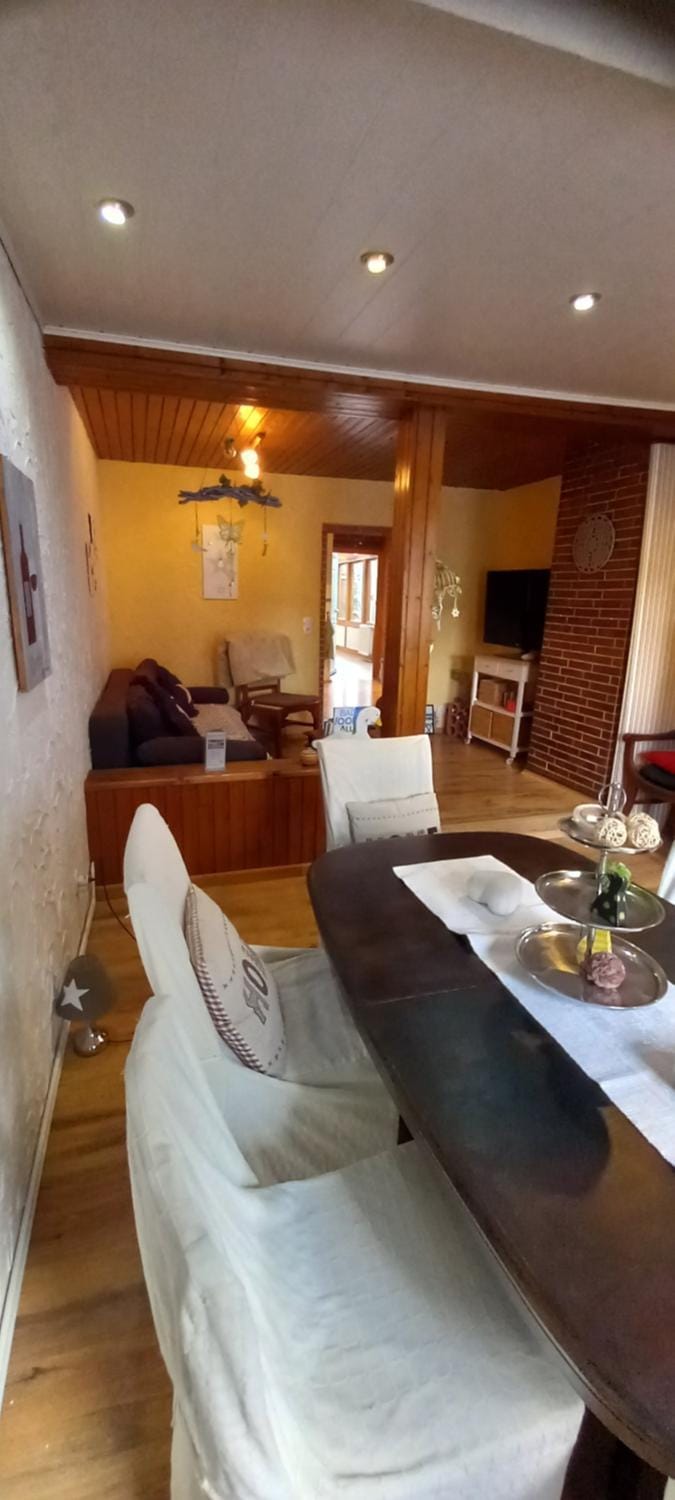 Glori 's Fewo Apartment in Thuringia, Germany