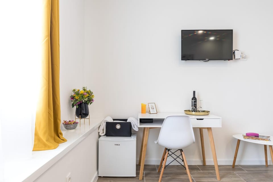 TV and multimedia, minibar