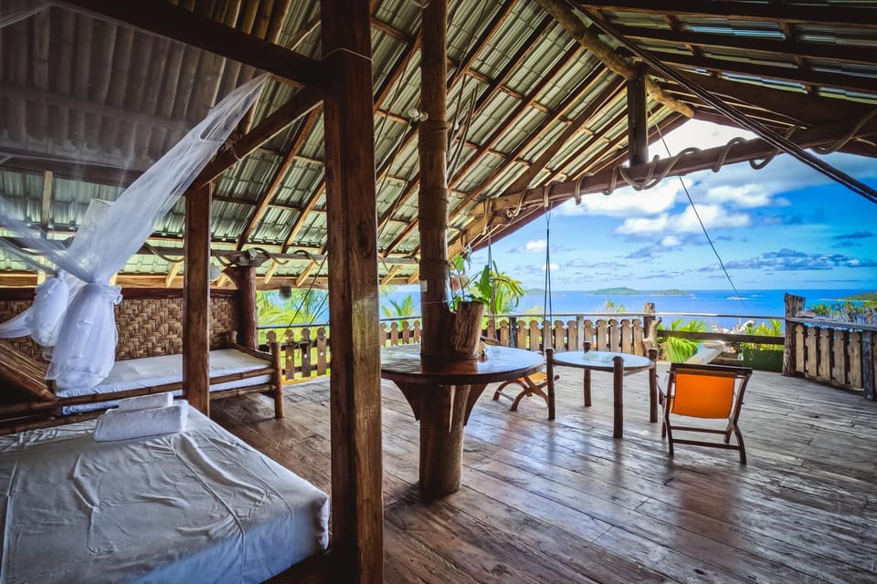 Bed, View (from property/room), Balcony/Terrace, Seating area, Bedroom