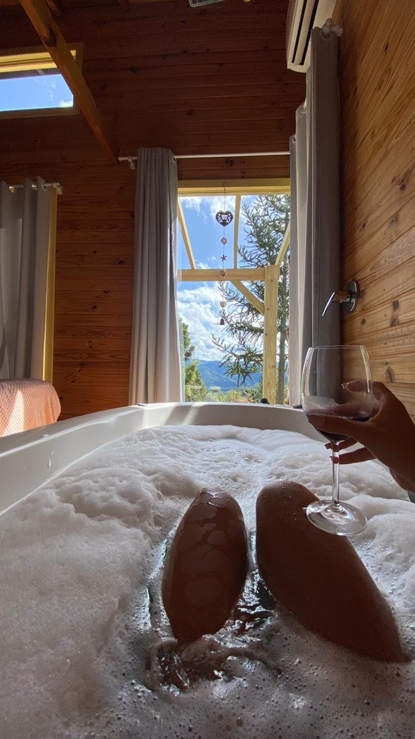 Hot Tub, Hot Tub