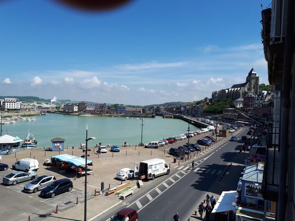 View (from property/room), City view