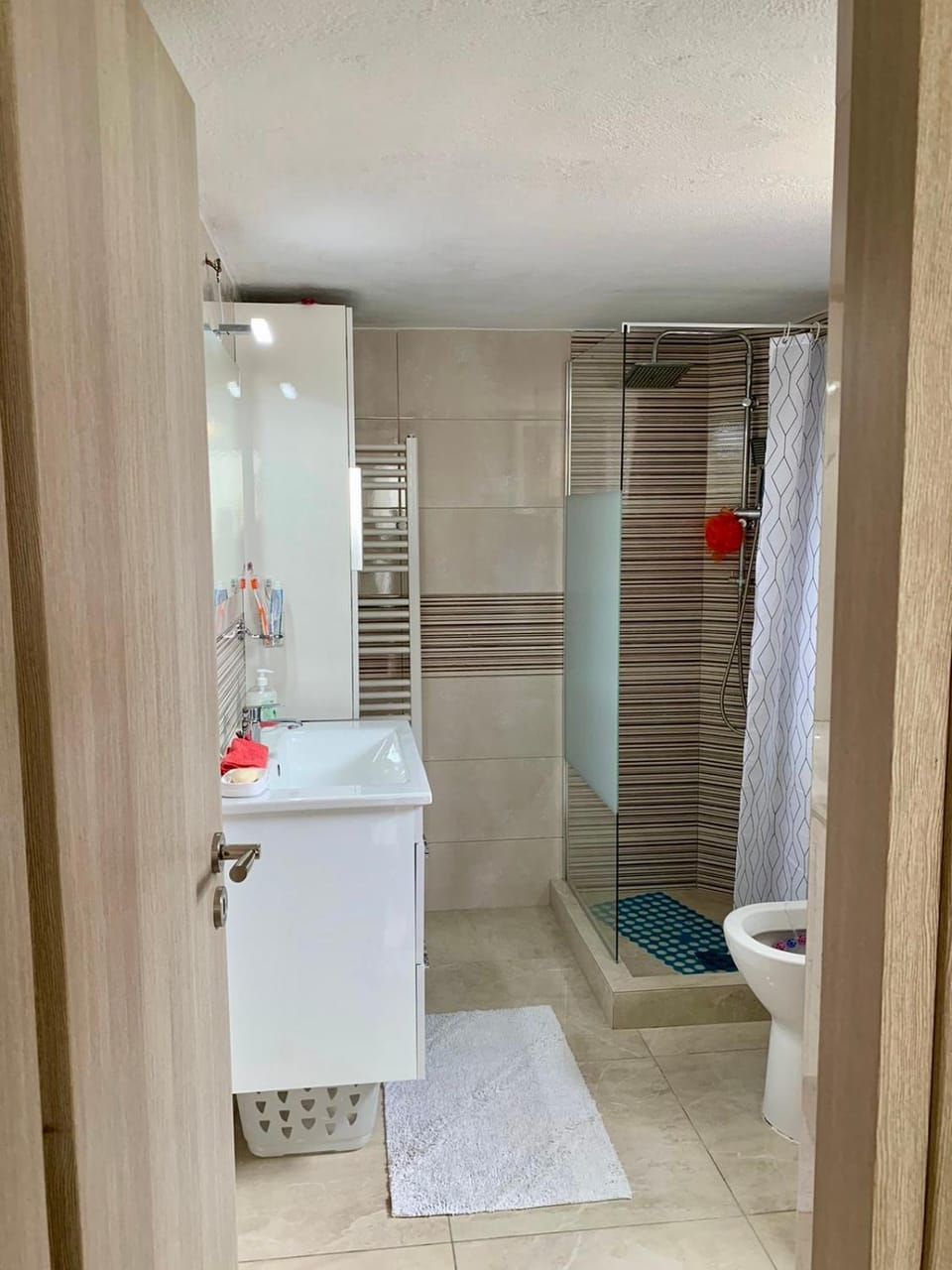 Shower, Toilet, Bathroom