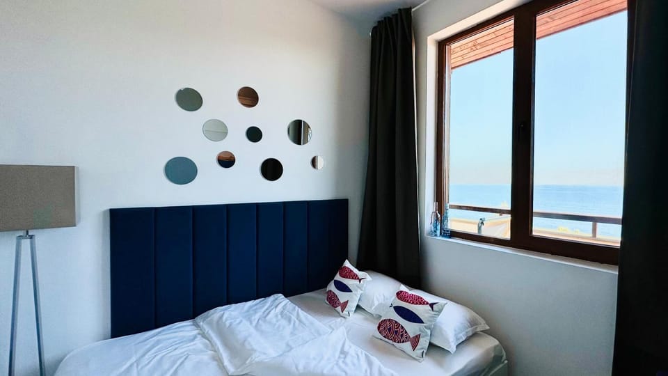 Bed, Bedroom, Sea view